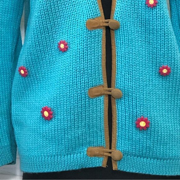 Vintage 70s 80s Cardigan Pink Daisies Teal Blue - Medium - Picture 3 of 8